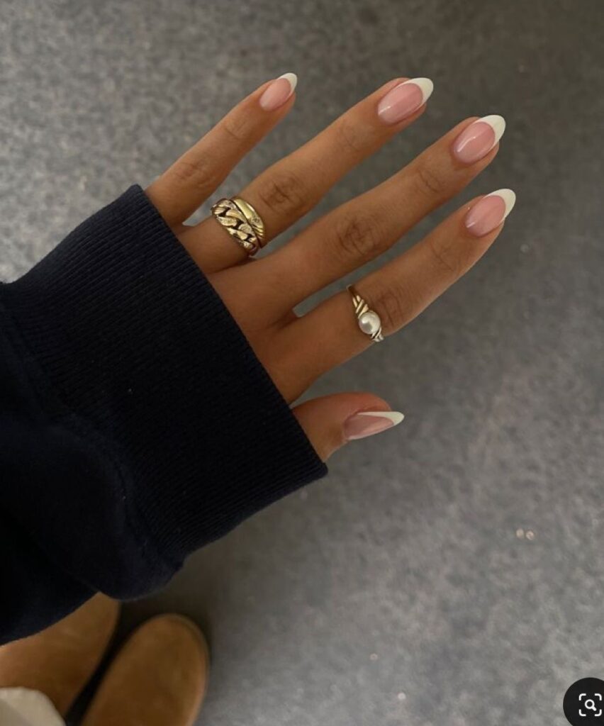 20 Elegant & Understated Old Money Nails You Need to Try | Luxury En Vogue