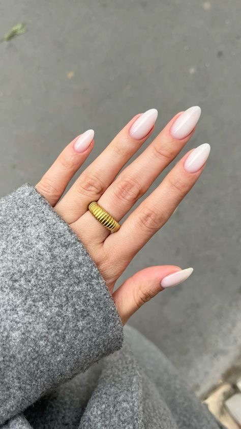 20 Elegant & Understated Old Money Nails You Need to Try | Luxury En Vogue