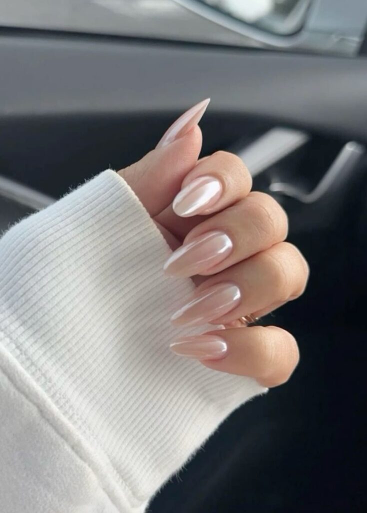 Nude Chrome Nail Ideas That Scream Luxury | Luxury En Vogue