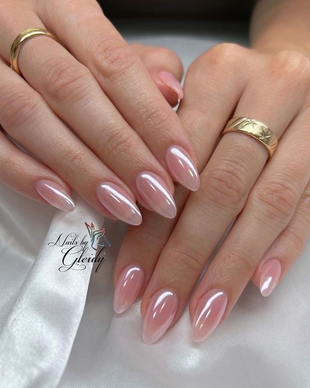 Nude Chrome Nail Ideas That Scream Luxury | Luxury En Vogue