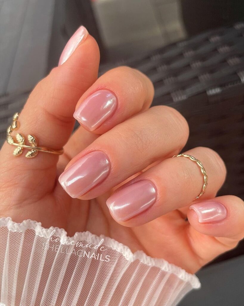 Nude Chrome Nail Ideas That Scream Luxury | Luxury En Vogue