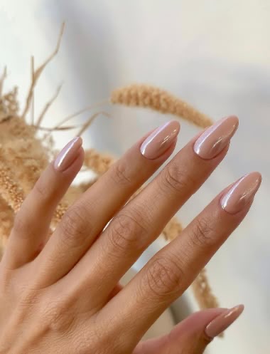 Nude Chrome Nail Ideas That Scream Luxury | Luxury En Vogue