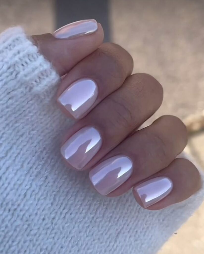 Nude Chrome Nail Ideas That Scream Luxury | Luxury En Vogue