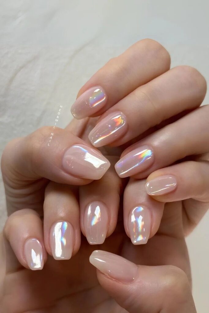 Nude Chrome Nail Ideas That Scream Luxury | Luxury En Vogue